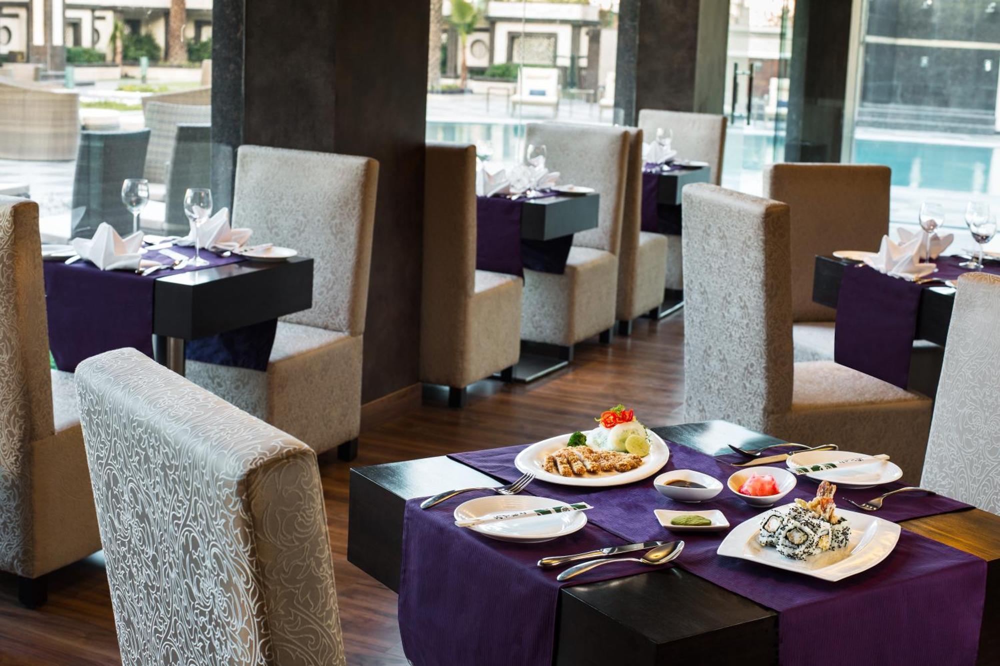 Готель Golden Tulip Bhiwadi Екстер'єр фото