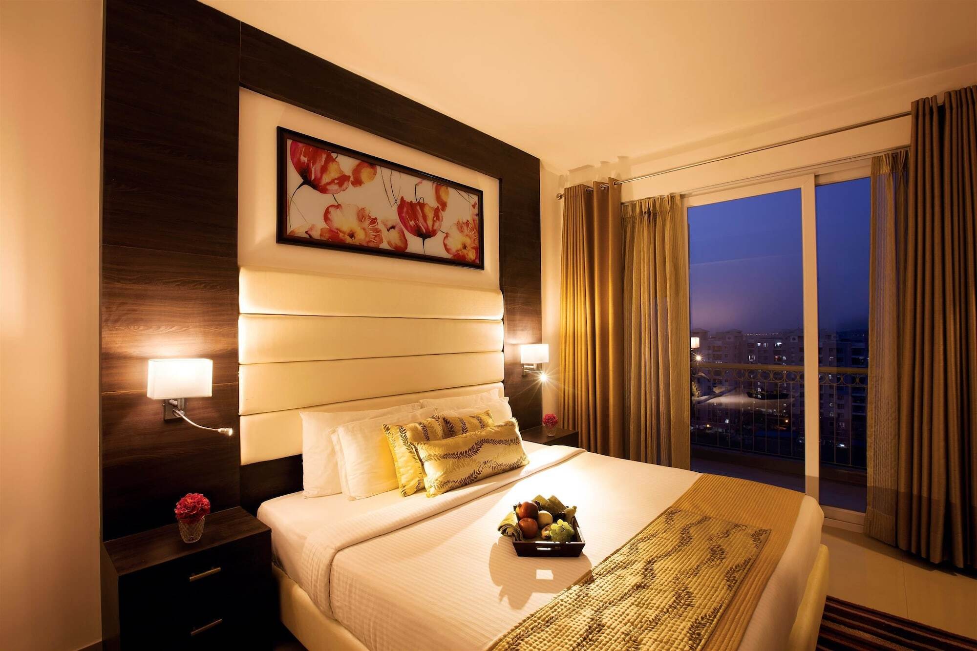 Готель Golden Tulip Bhiwadi Екстер'єр фото